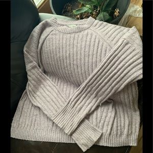 Heathered dusty lavender AE pre-loved sweater